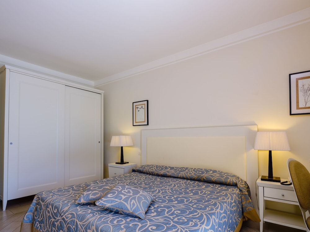 Parc Hotel Germano Suites 16/73