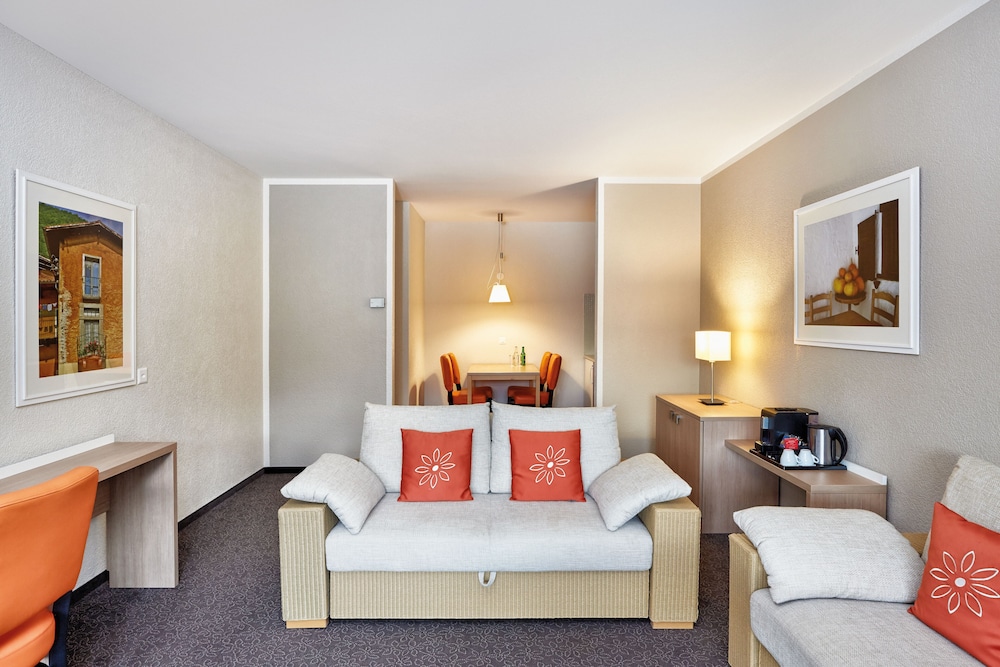 H4 Hotel Arcadia Locarno 66/79