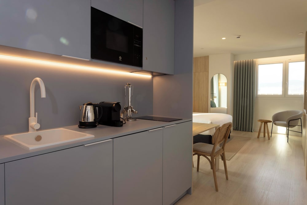 Staybridge Suites & Apartments Malaga by IHG 66/68
