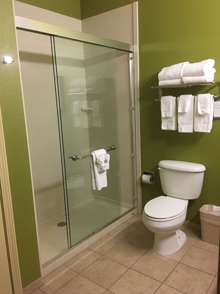 MainStay Suites Williston ND 17/58