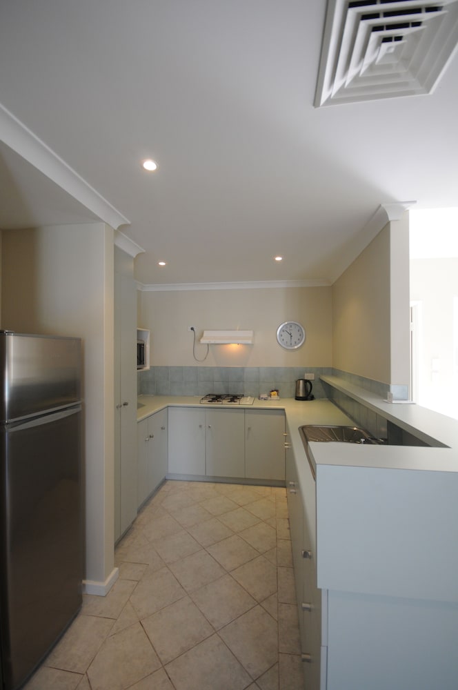 MANDURAH QUAY RESORT 13/72