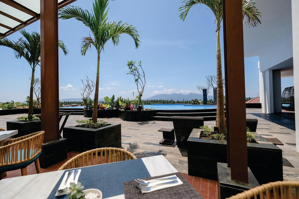ILLIRA Hotel Banyuwangi 36/56