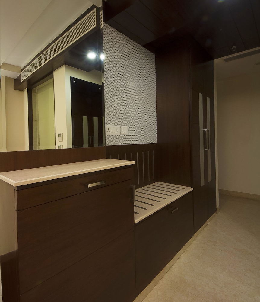 Hotel Golden Grand 5/51