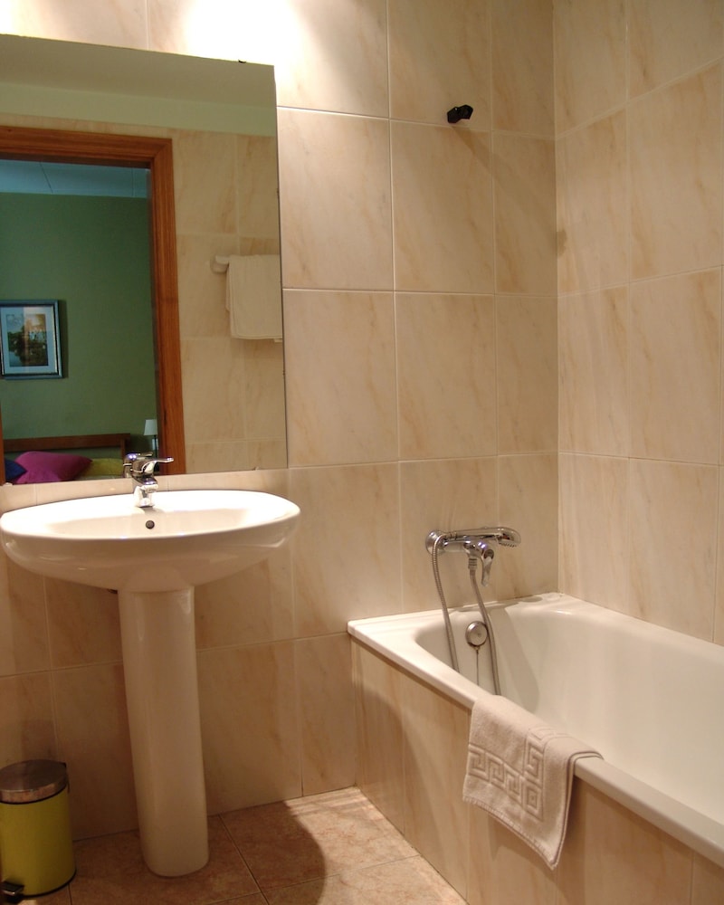 Hotel Pinxo 12/48