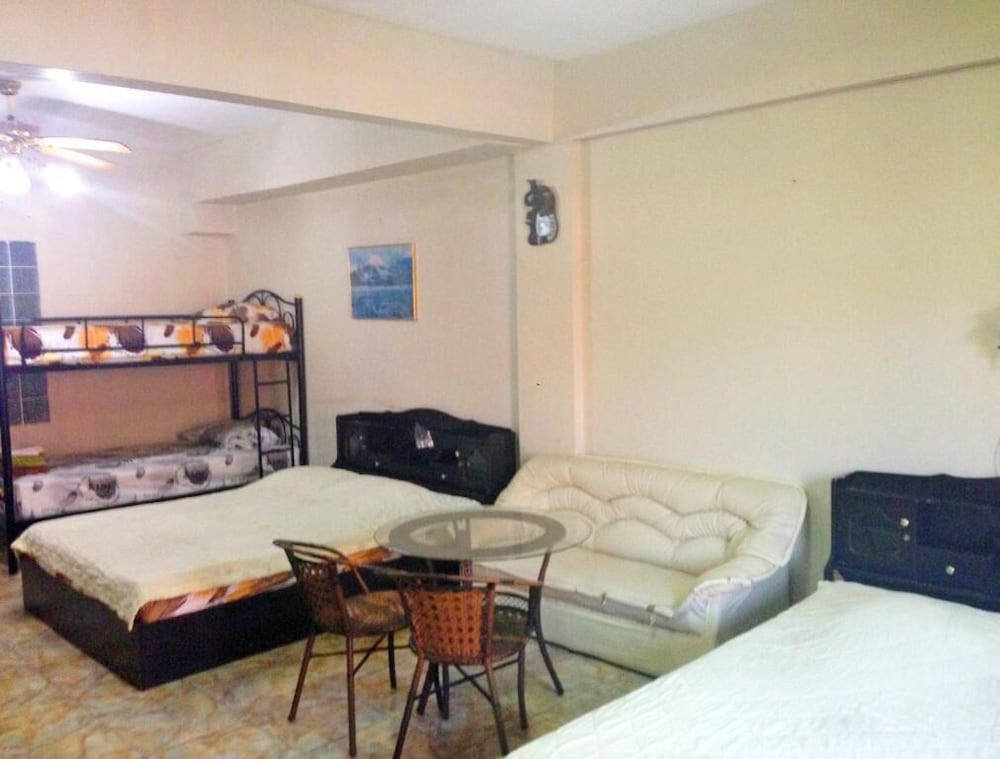 Artem's Guesthouse 23/39