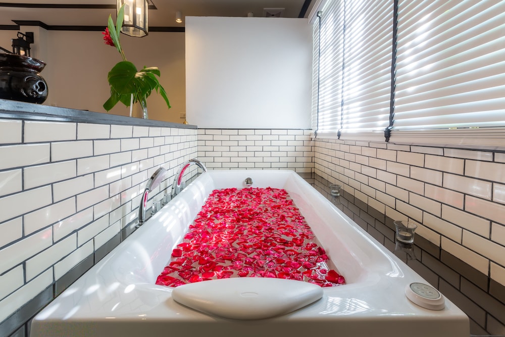 Mora Boutique Hotel 28/48