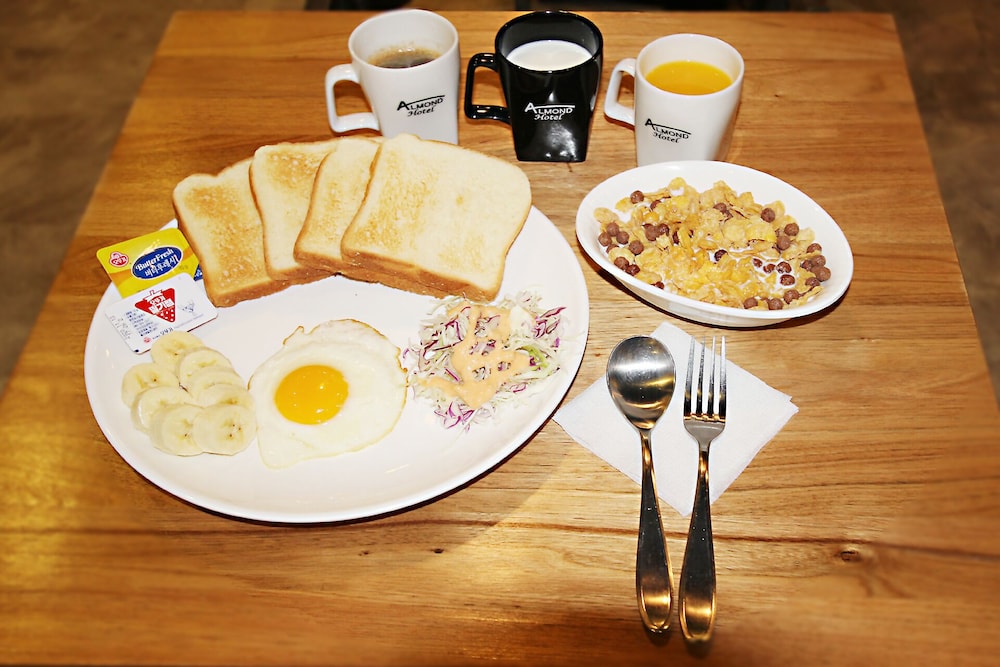 Masan Almond Hotel 30/43