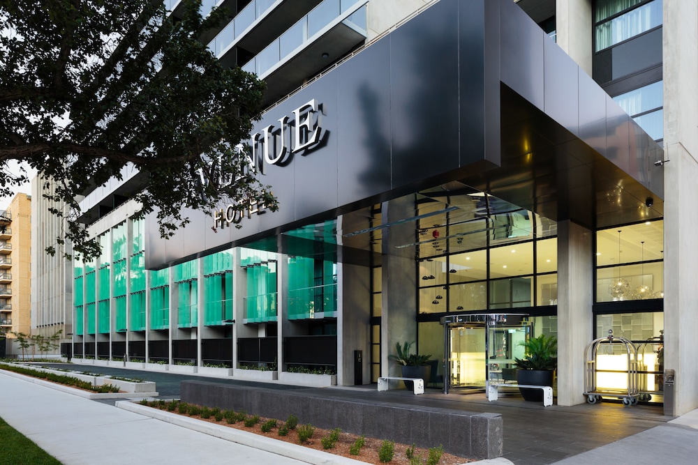 AVENUE HOTEL CANBERRA 2/59