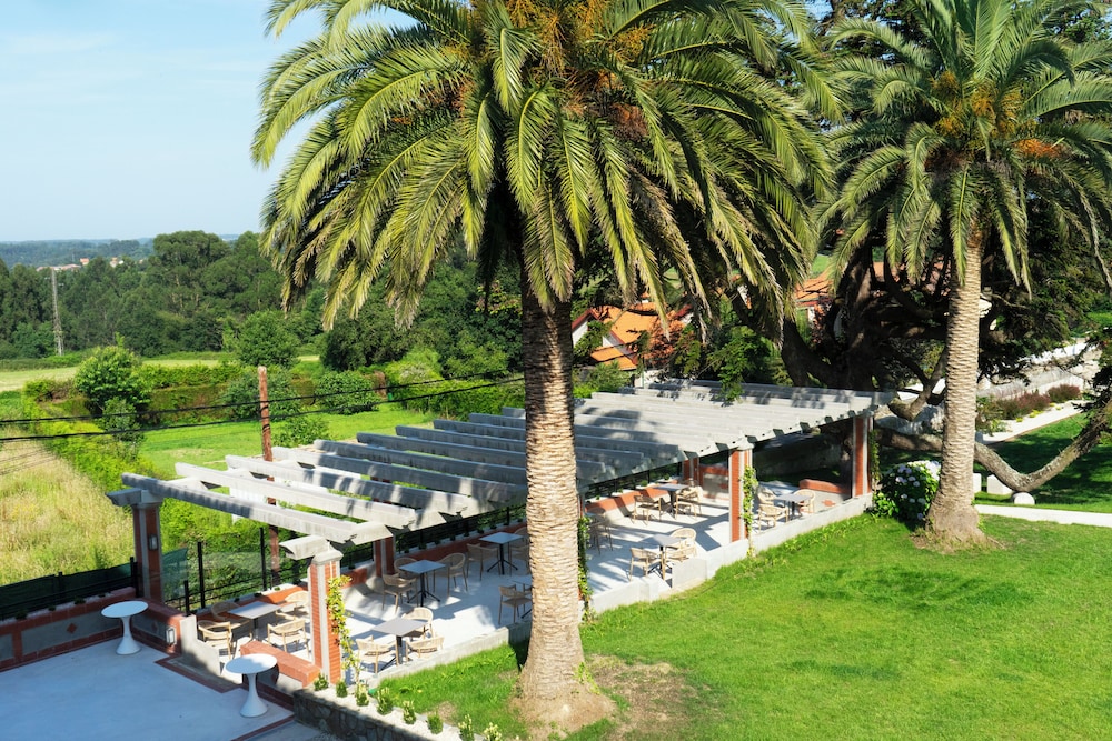 Hotel El Rosal de Cudillero 35/50