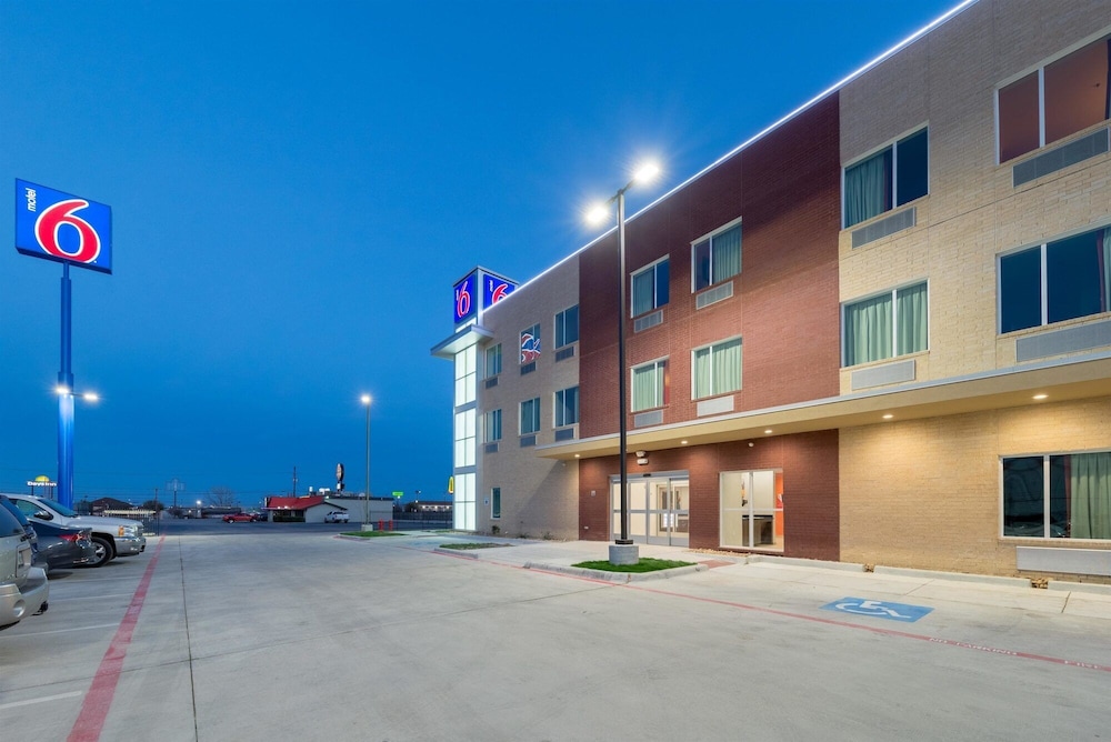 Motel6 Fort Worth, TX - North - Saginaw in FORT WORTH - TX
