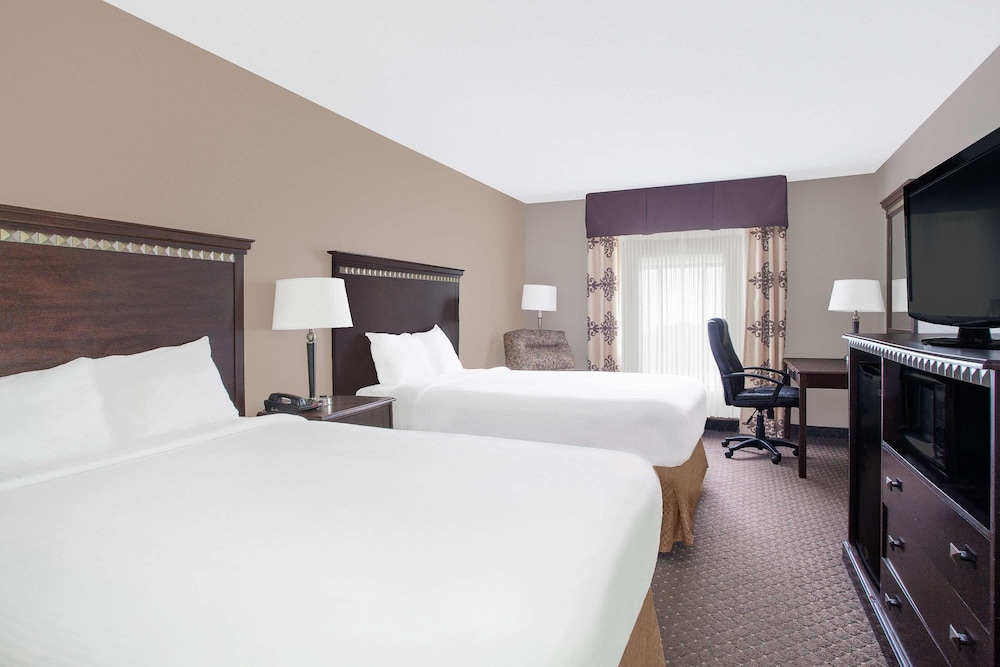 Baymont Inn & Suites by Wyndham San Marcos Outlet Malls 11/19