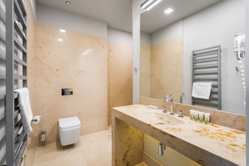 Dada Premium Aparthotel 37/39