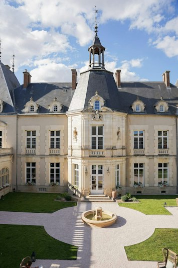 Chateau Sainte Sabine 52/53