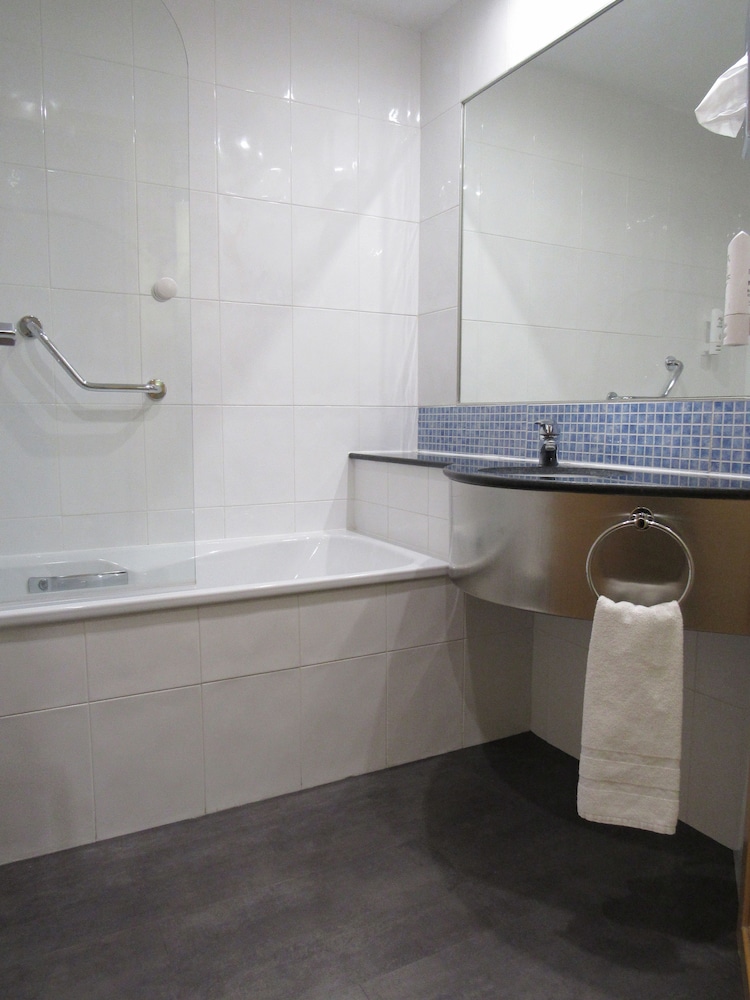 Holiday Inn Express Valencia Bonaire 49/50
