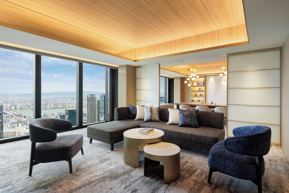 THE OSAKA STATION HOTEL, Autograph Collection 25/46