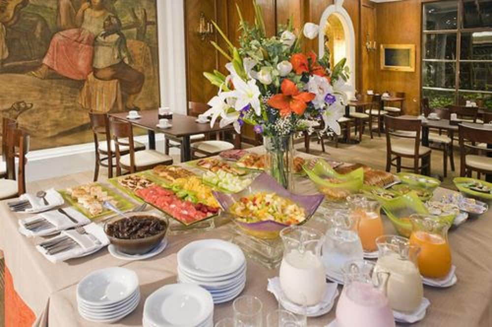 DORA HOTEL BUENOS AIRES 53/61