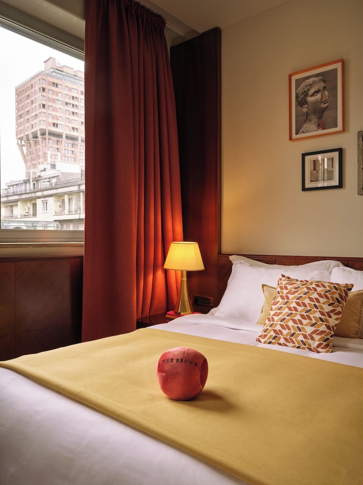 PREMIUM, KING BED