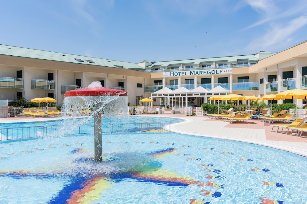 HOTEL MAREGOLF 38/46