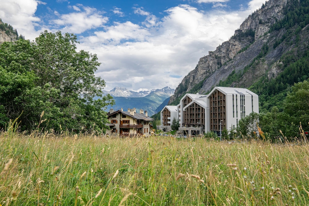 Th Courmayeur 55/57