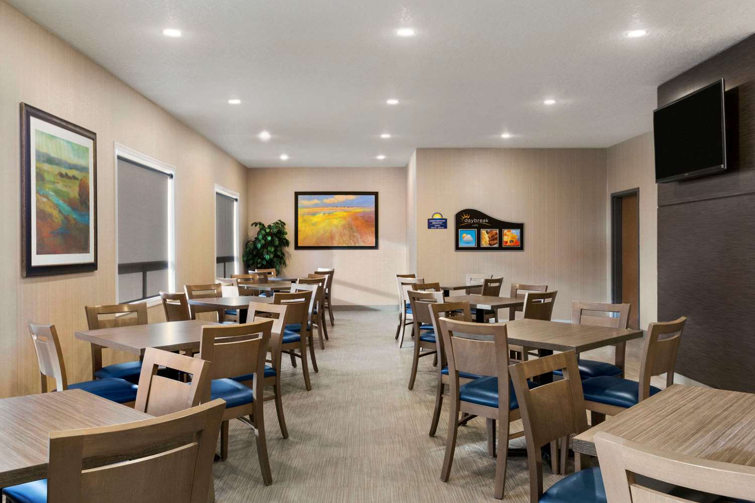 Days Inn & Suites by Wyndham Yorkton 21/38