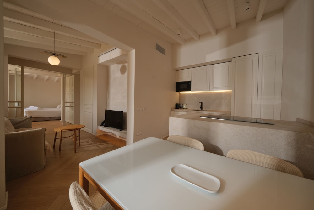 The Boc Suites 21/50