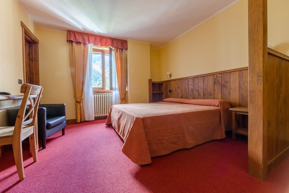 Hotel Crampon 17/69