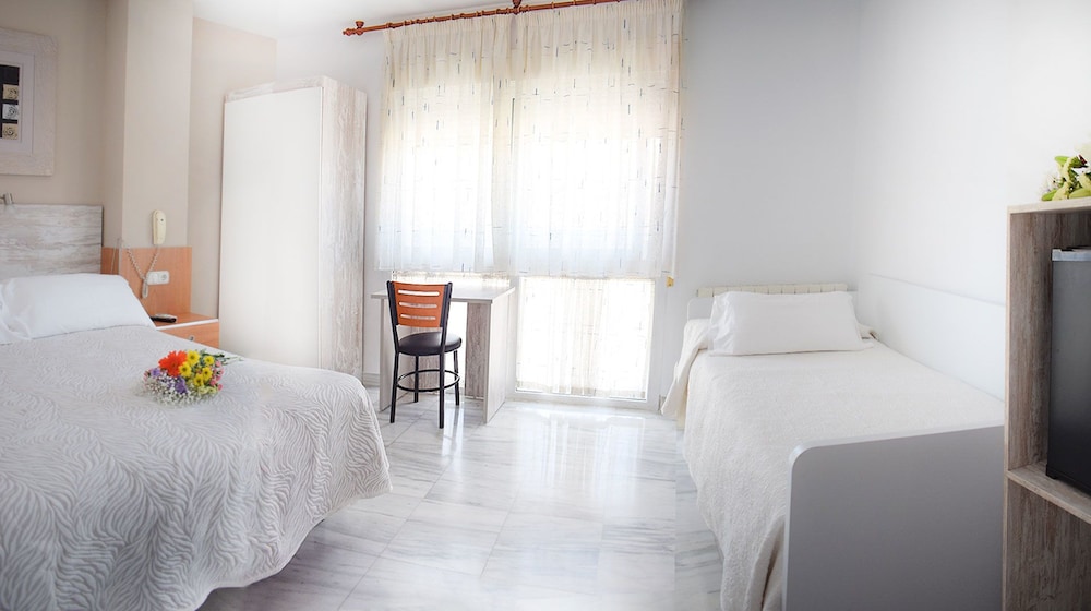 Hotel Albero 8/22