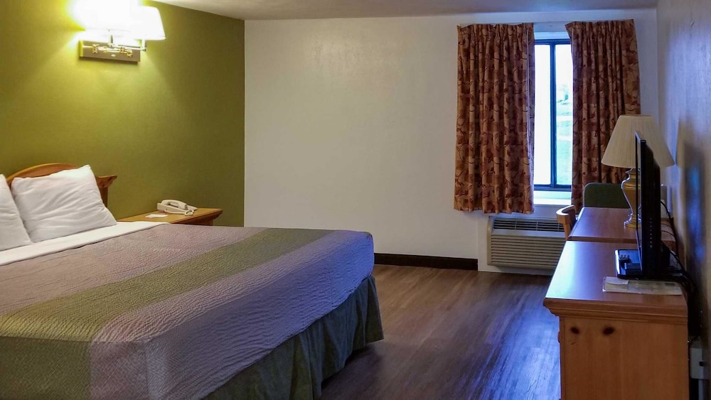 Motel6 Oriskany, NY 26/57