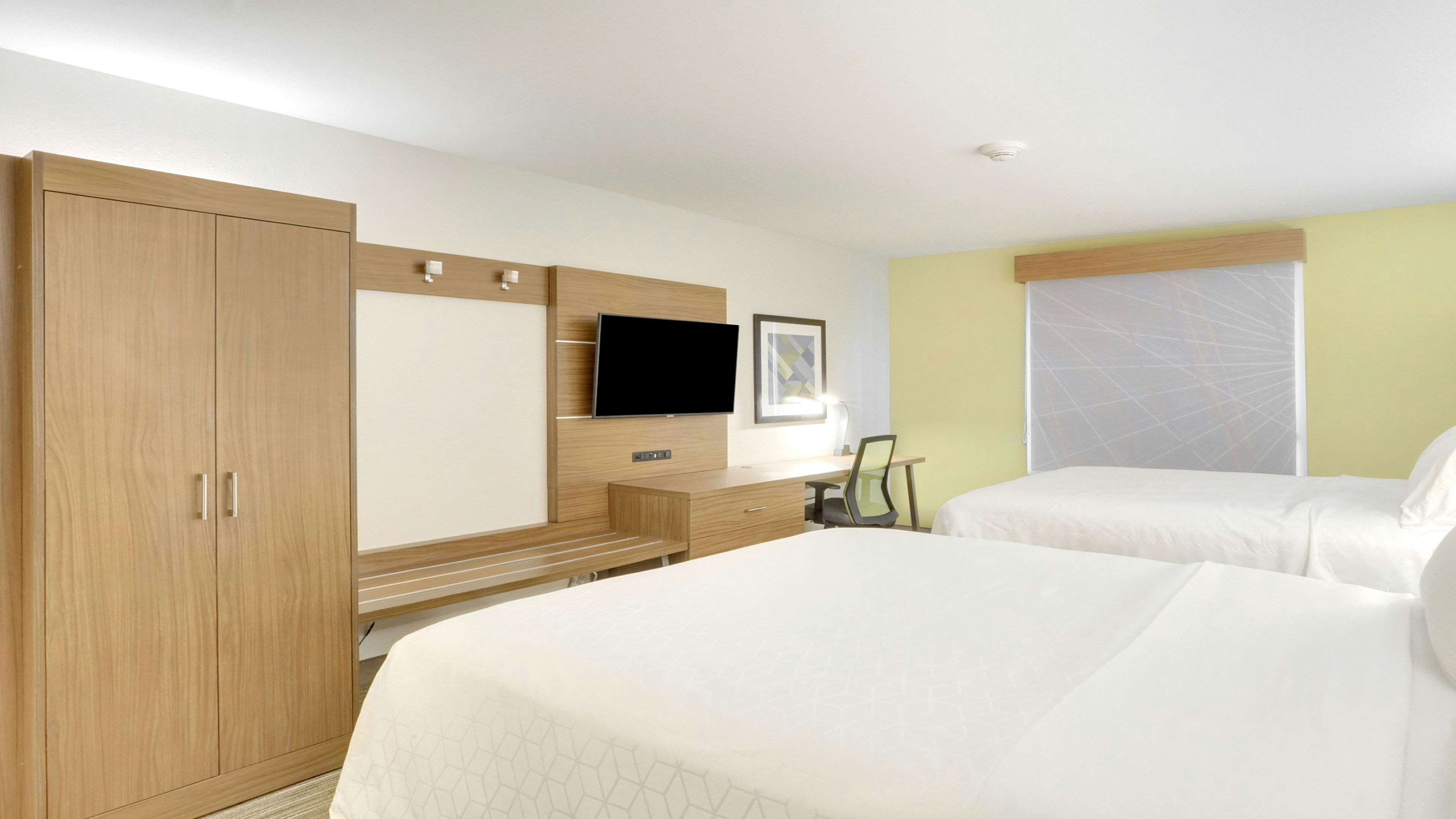 Holiday Inn Express Suites Portland 11/48