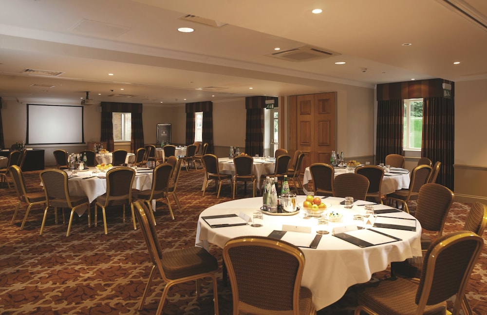 Macdonald Frimley Hall Hotel And Spa 64/73