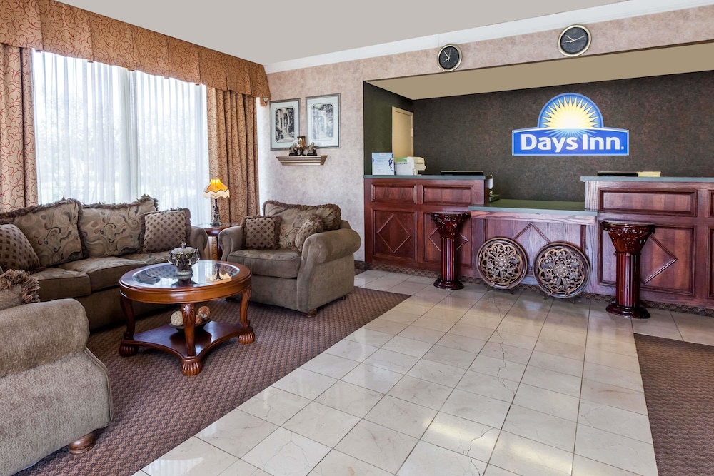 Days Inn By Wyndham Hillsboro Tx 28/37