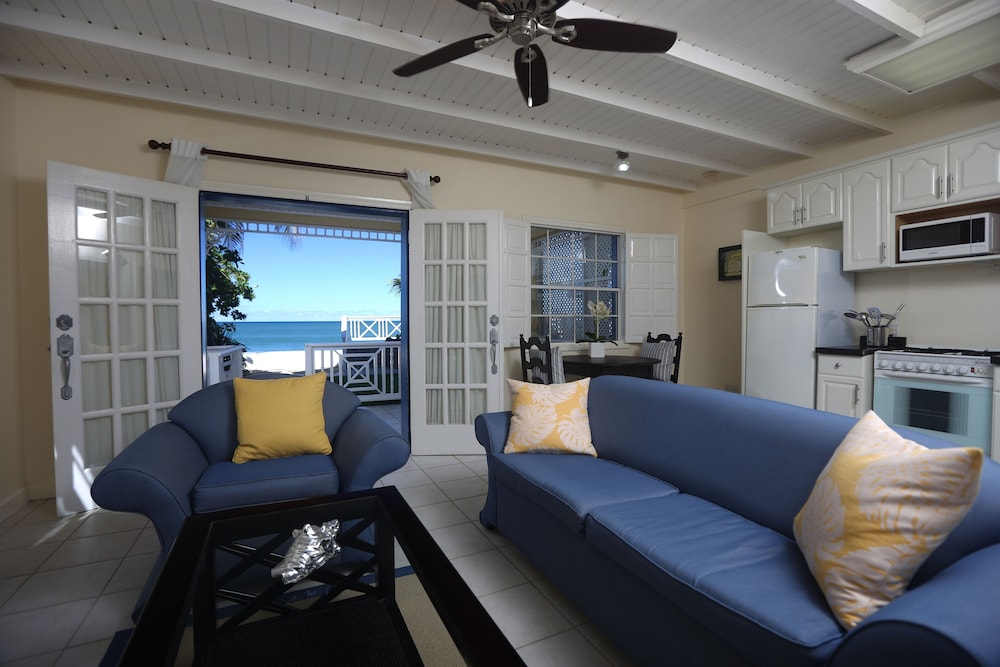 Villa Beach Cottages 23/50