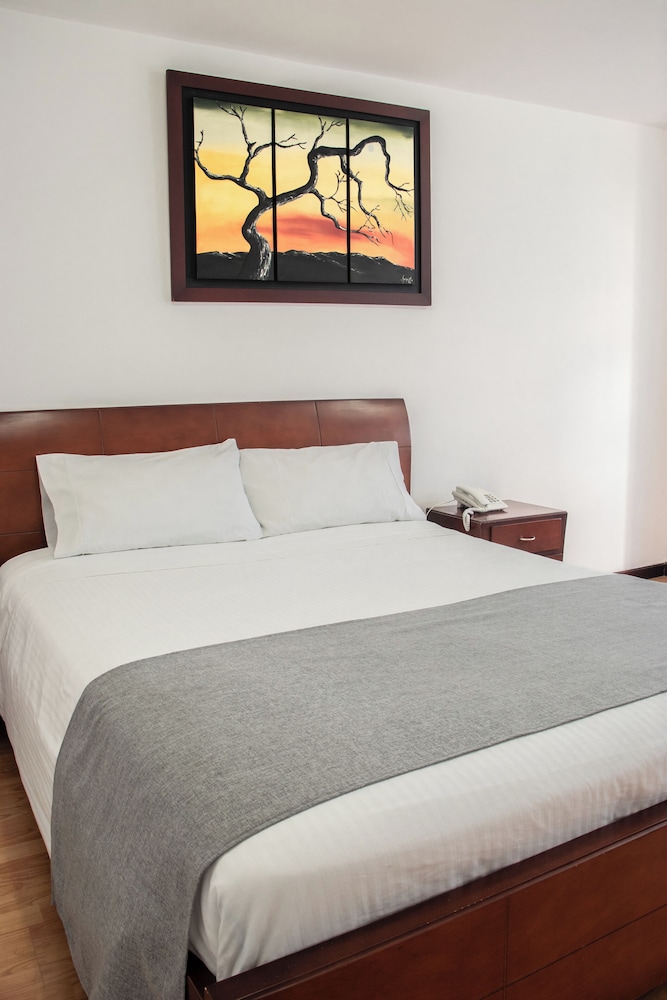 غرفة بسرير كوين، Nogal Suite Hotel Pasto 5/10