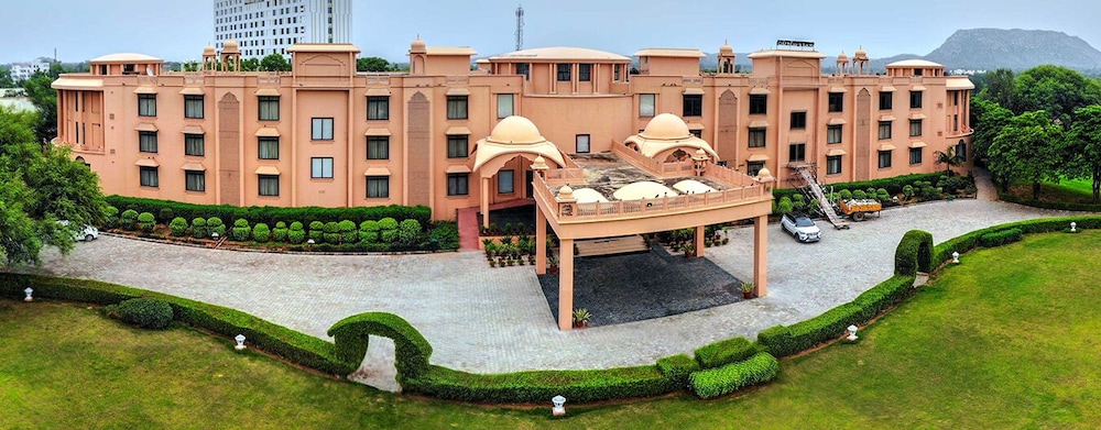 The Gold Palace &amp; Resorts 59/65