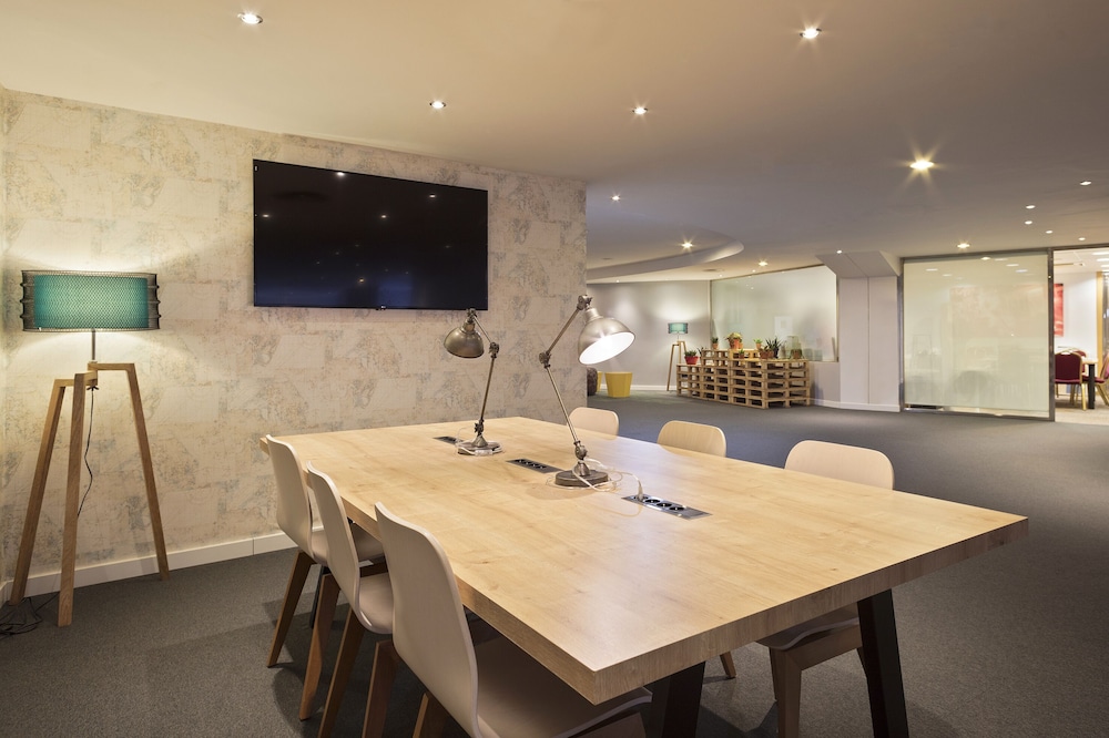 Innside by Melia Barcelona Apolo 65/75