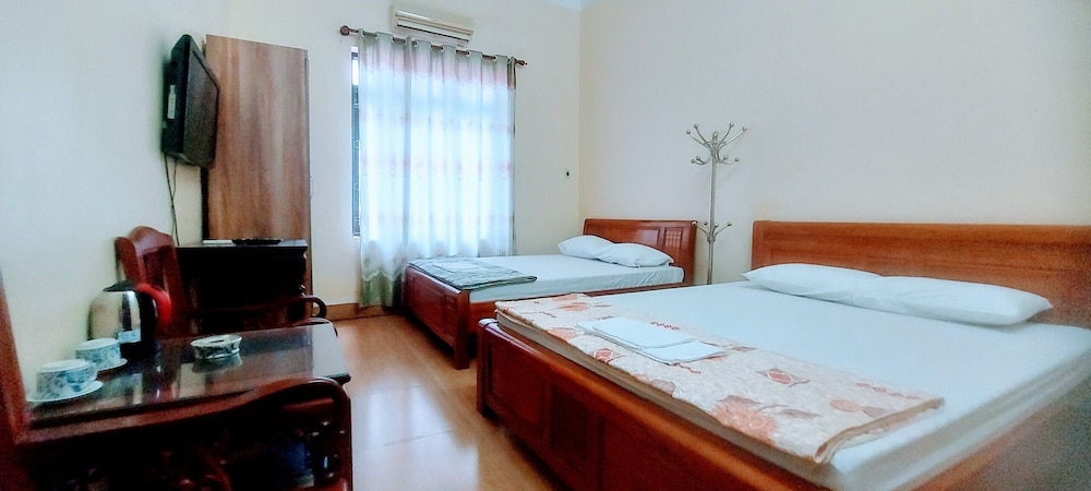 ROOM, TRIPLE