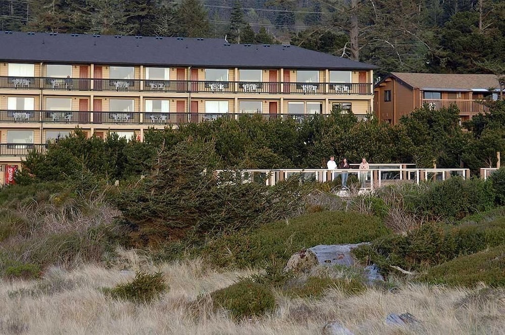 Gold Beach Inn 28/33