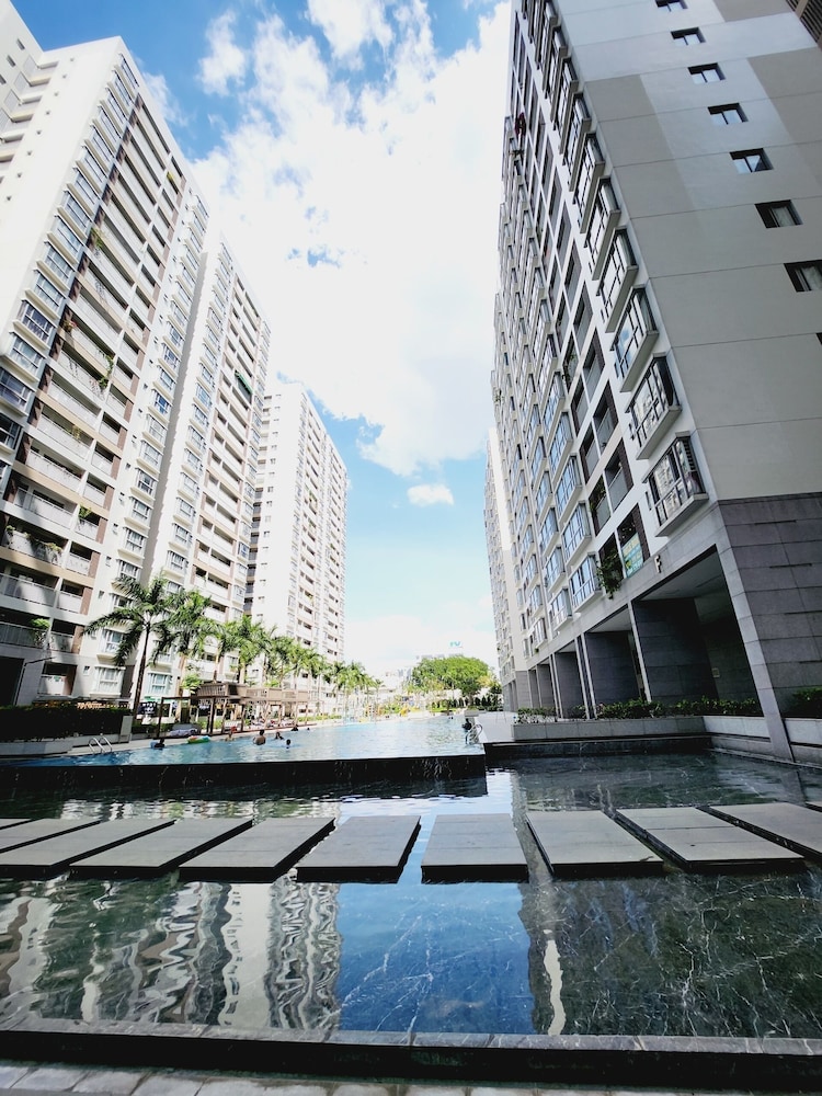 Scenic Valley Suite 22/50
