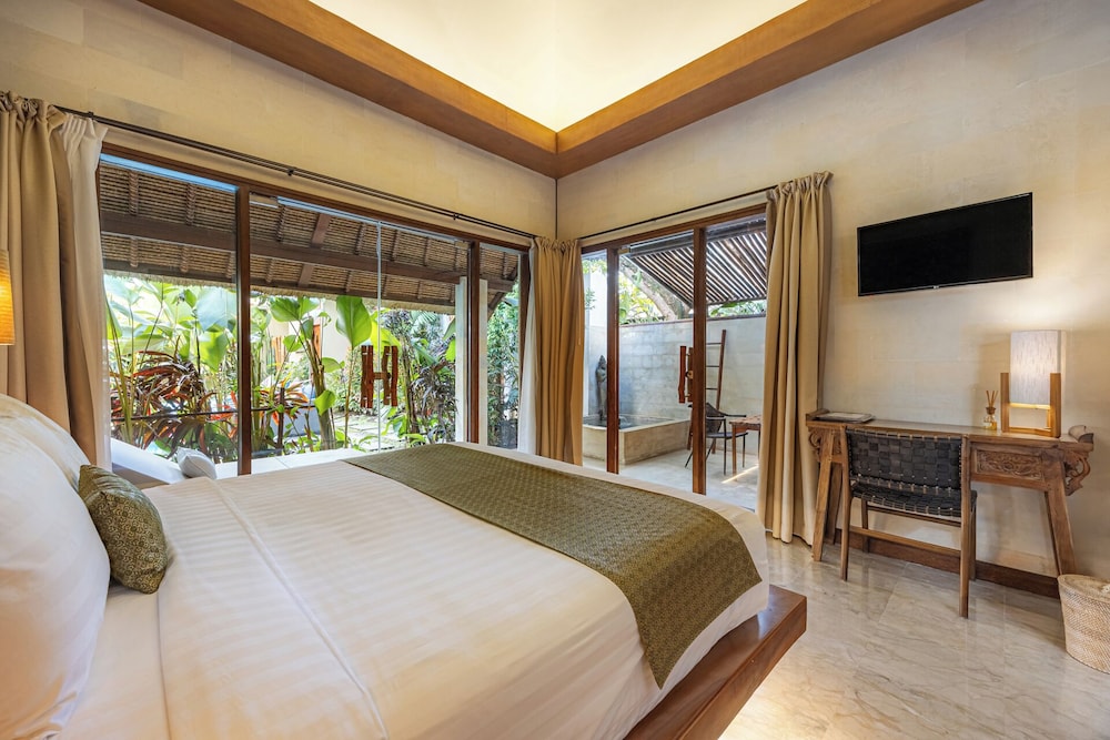 SUPERIOR, SUITE, KING BED, TERRACE