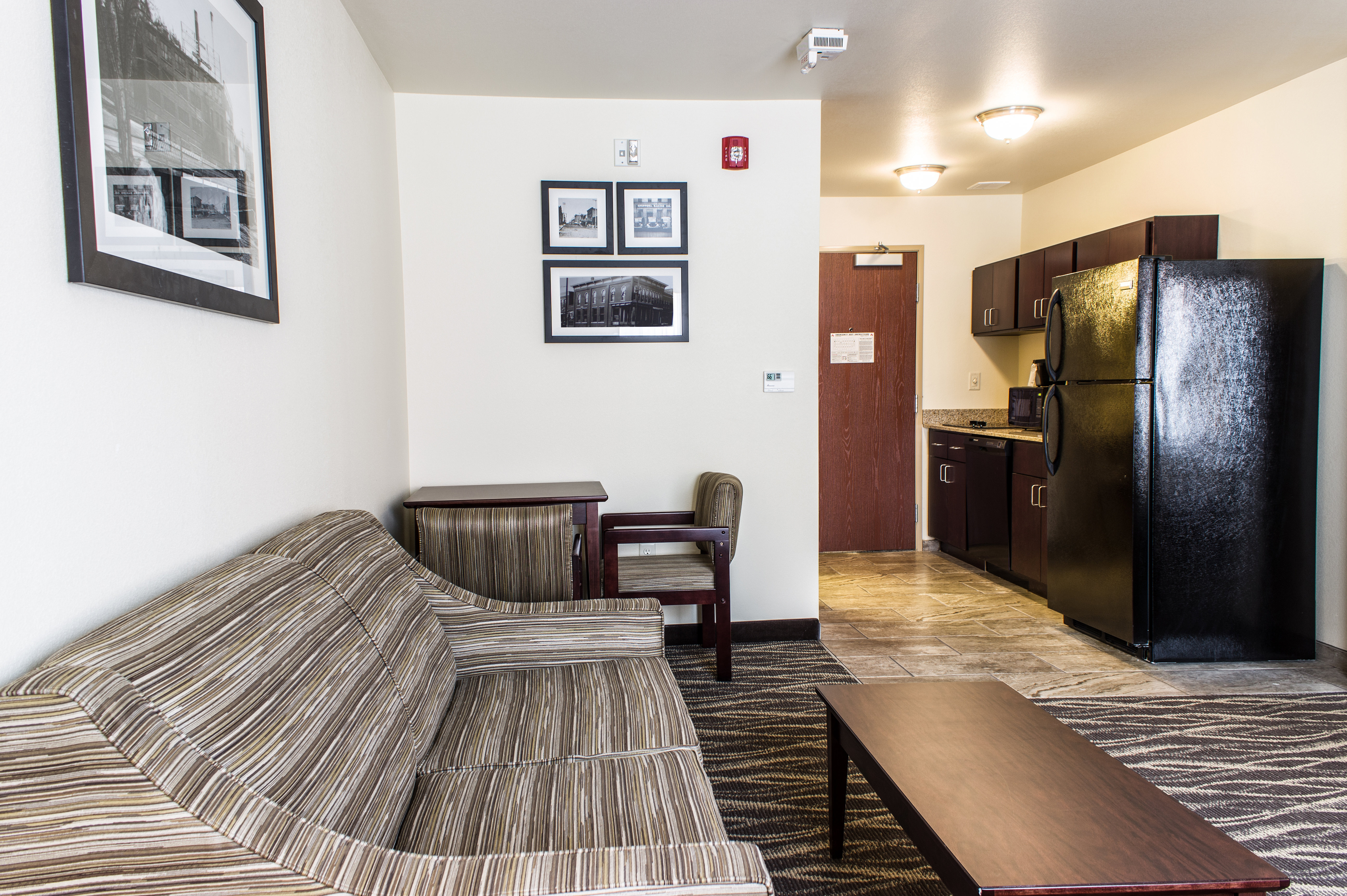 Cobblestone Hotel & Suites - Chippewa Falls 24/49