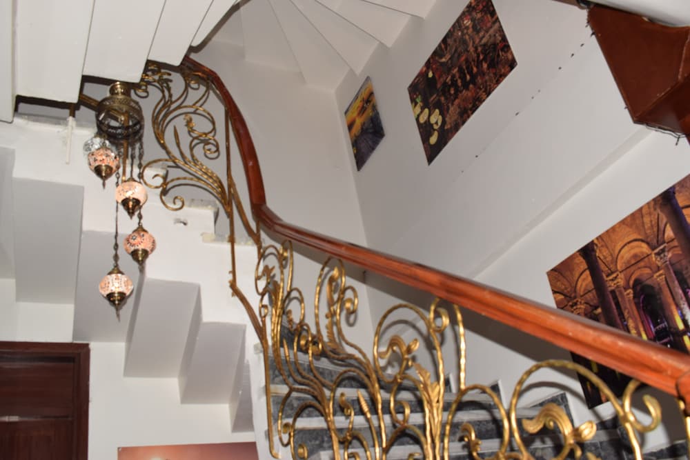 Royal Suites Besiktas Hotel 11/67