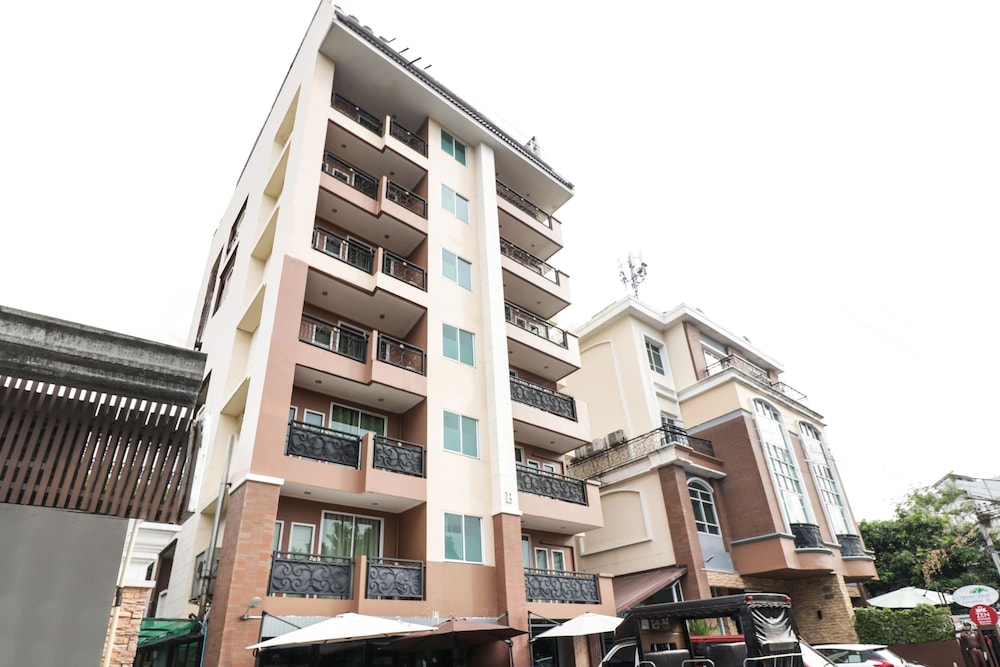 Greenview Ekkamai 10 2/48