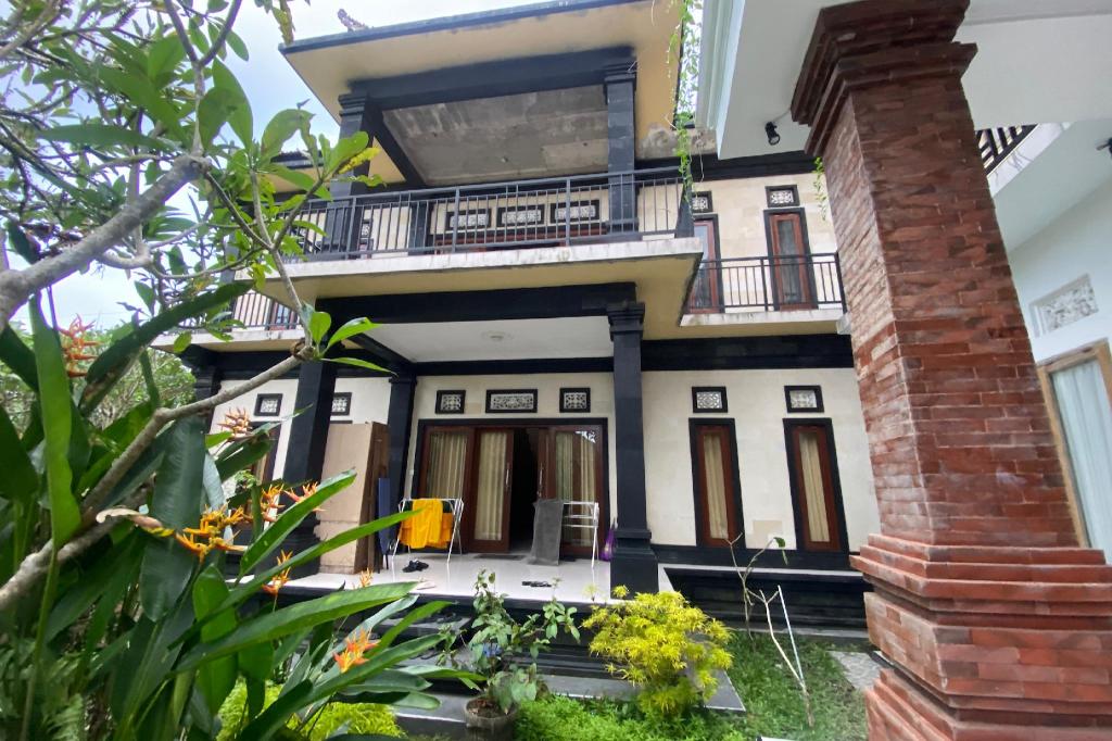 Capital O 93844 Arta Adi Homestay NearBali Zoo photo5