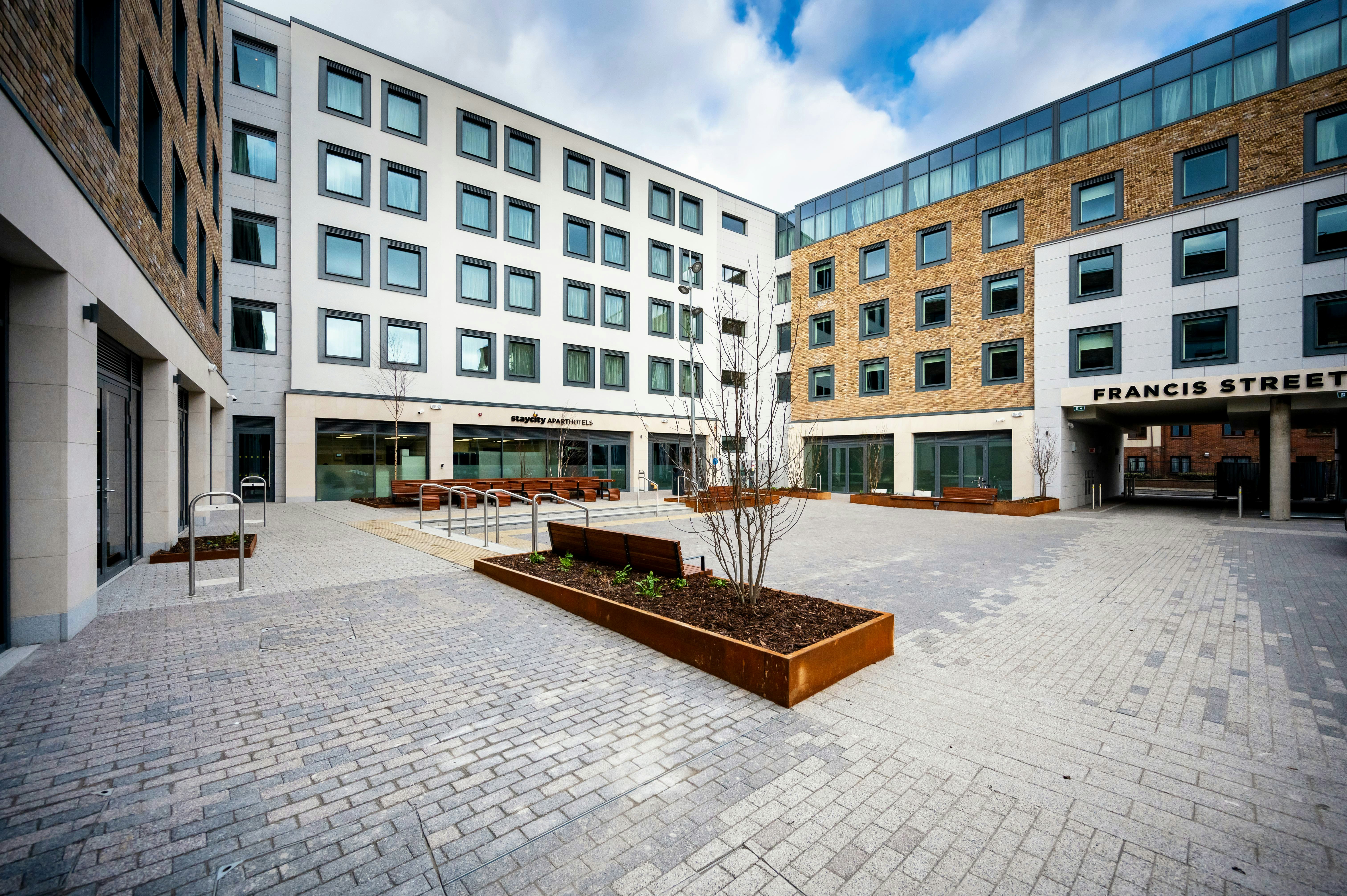 Staycity Aparthotels Tivoli 47/47