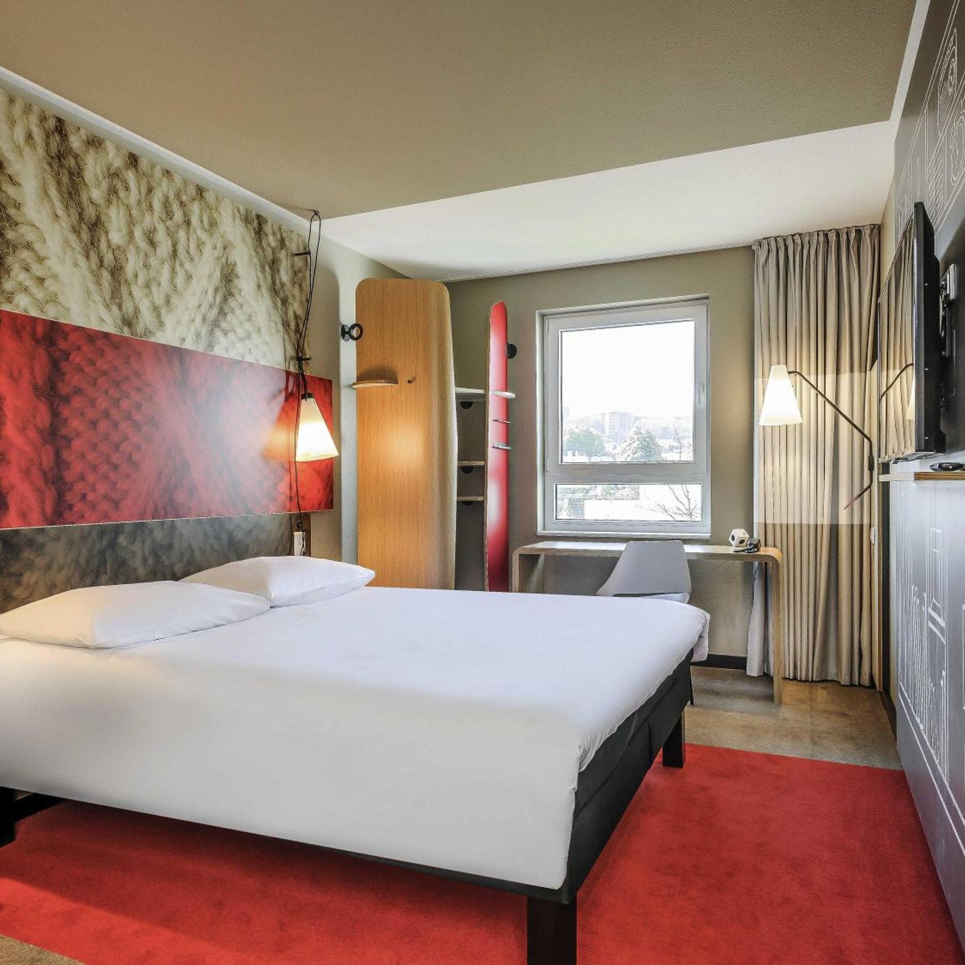 Sweet, King Bed