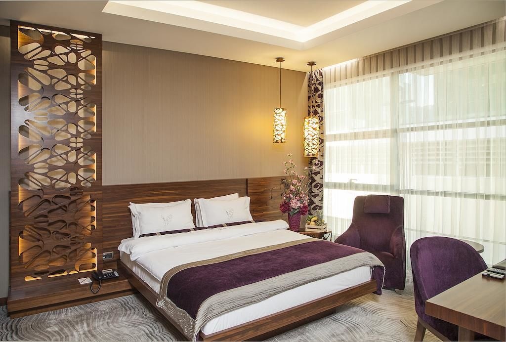 Standard, Double Bed, Gold Majesty Hotel 2/5