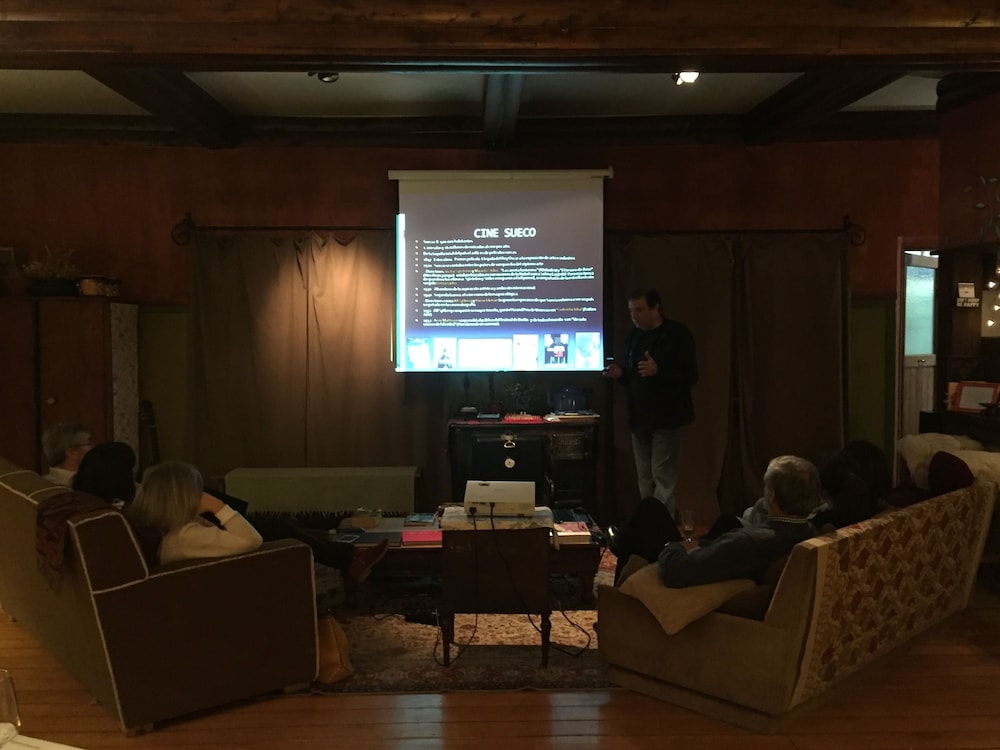 Los Juncos-Patagonian Lake House 29/60