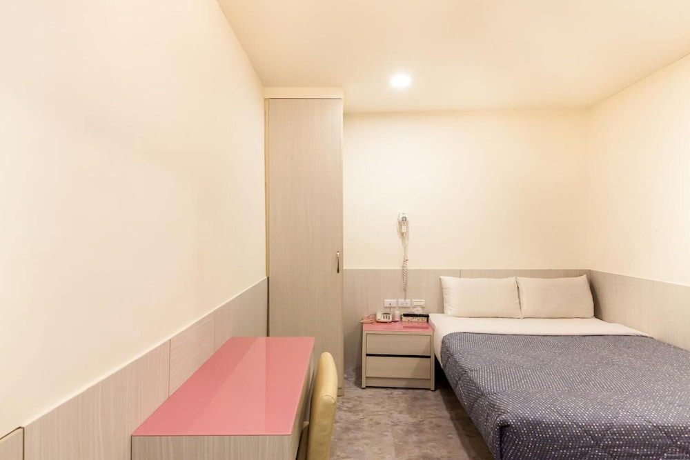 Ruei Gung Business Hotel 28/48