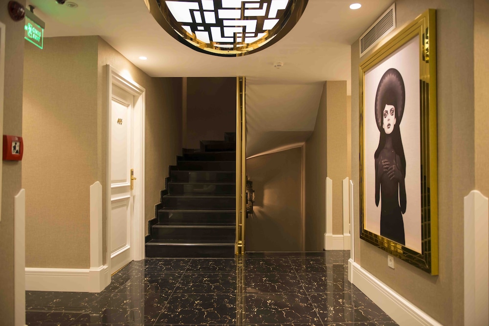 Sky Kamer Boutique Hotel 41/78