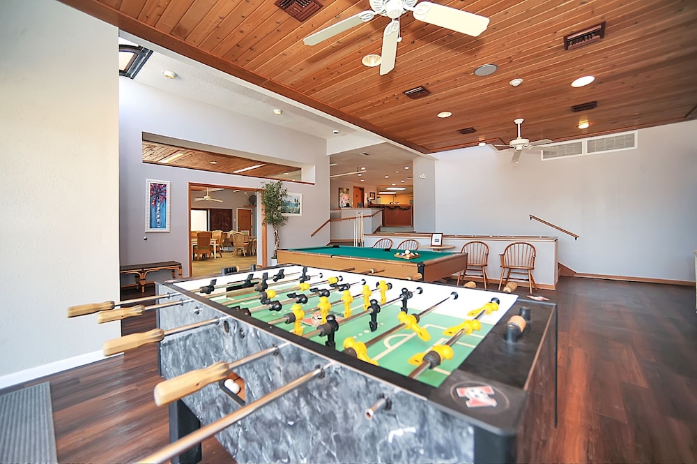 Oceanique Resort by Capital Vacations 7/48